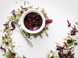 The Benefits of Hibiscus Tea