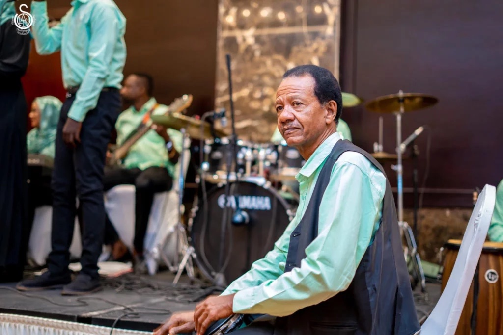 Musician Abu Araki Abdelraheem and Other Civilians Killed by Mortar in Al Shajara