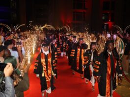 Continuing Education After War: Ahfad University for Women Graduates First Batch of Doctors in Egypt